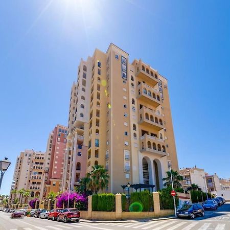 Star Apartment Торевиеха Екстериор снимка