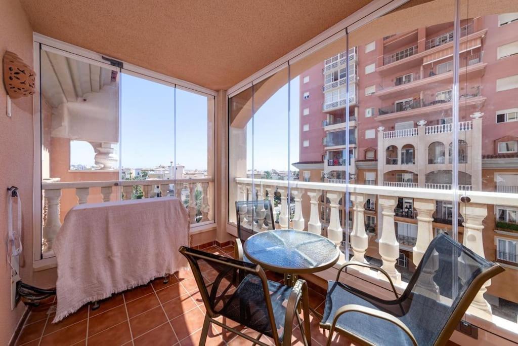 Star Apartment Торевиеха Екстериор снимка