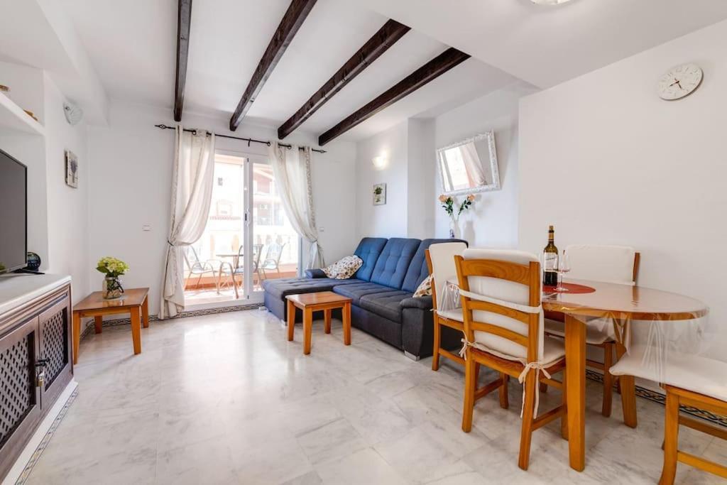 Star Apartment Торевиеха Екстериор снимка