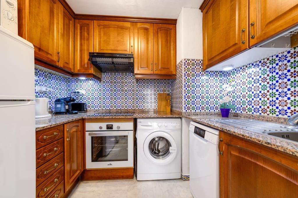 Star Apartment Торевиеха Екстериор снимка